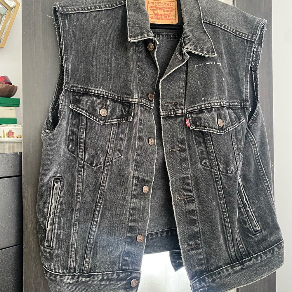Levi's vintage late 80 early 90 / distressed Charcoal Denim Vest